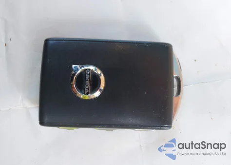 2018 Volvo Xc60 T5 Momentum из США, поврежденный, VIN LYV102RK1JB113951